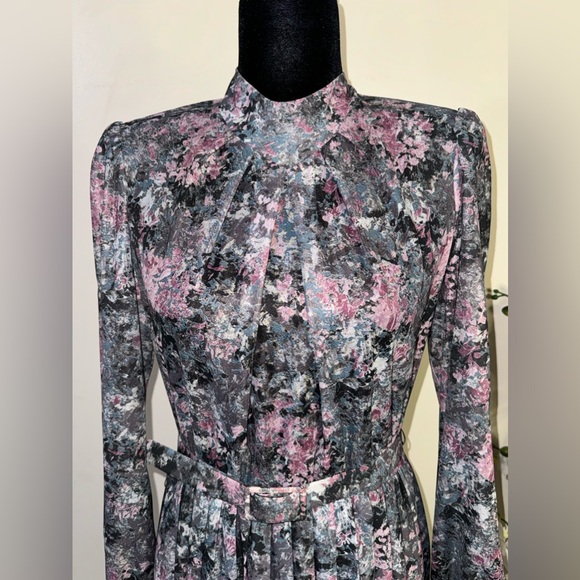 EUC- D’Allaird’s Vintage Floral Dress - Picture 2 of 12